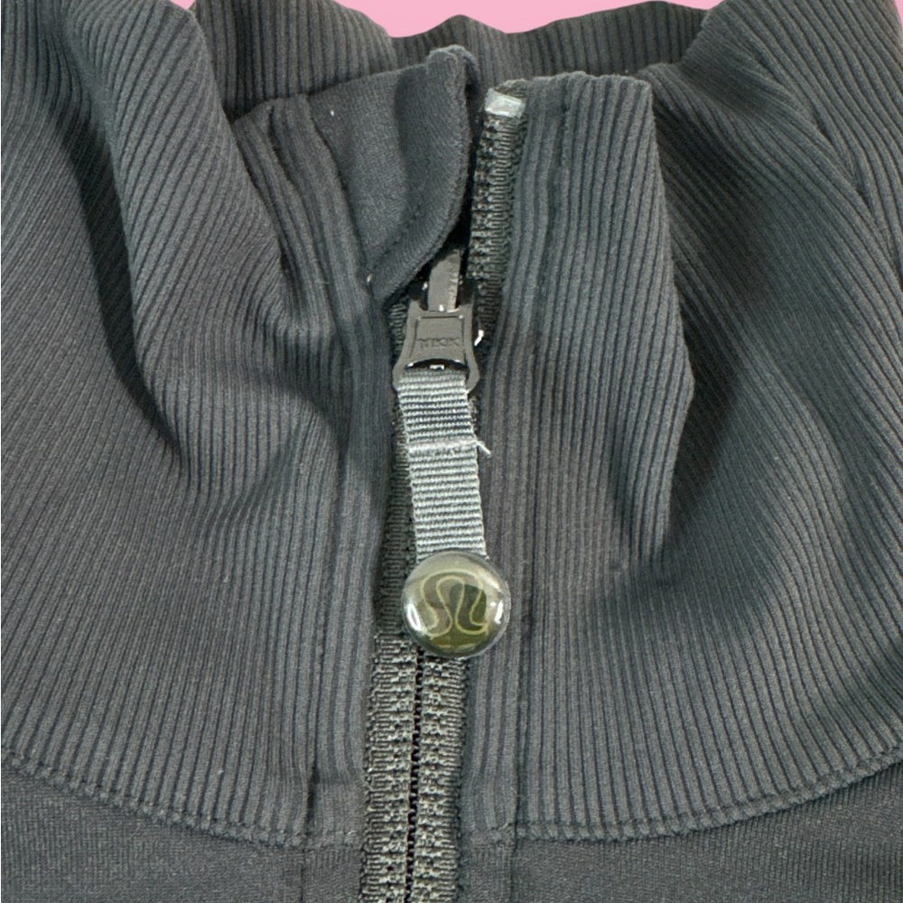 Lululemon Size 4 Beyond the Studio Jacket Reversible Zip Front Stretch Preloved - Picture 7 of 10